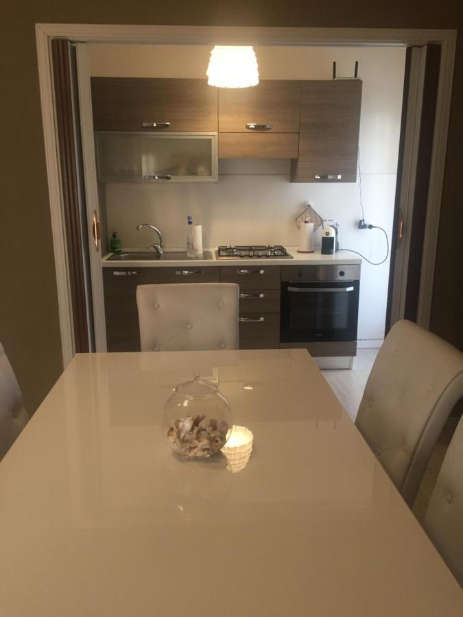 A Due Passi Dal Mare Apartamento Vallecrosia Exterior foto